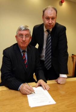 Dr Hywel Francis MP for Aberavon who was the first to sign the Charter with Council Leader Derek Vaughan